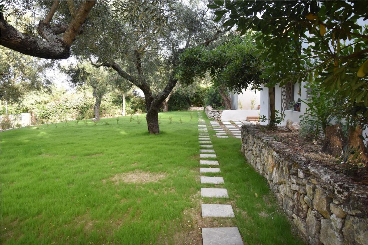 Olivella Villas By Vatos Keri Bagian luar foto