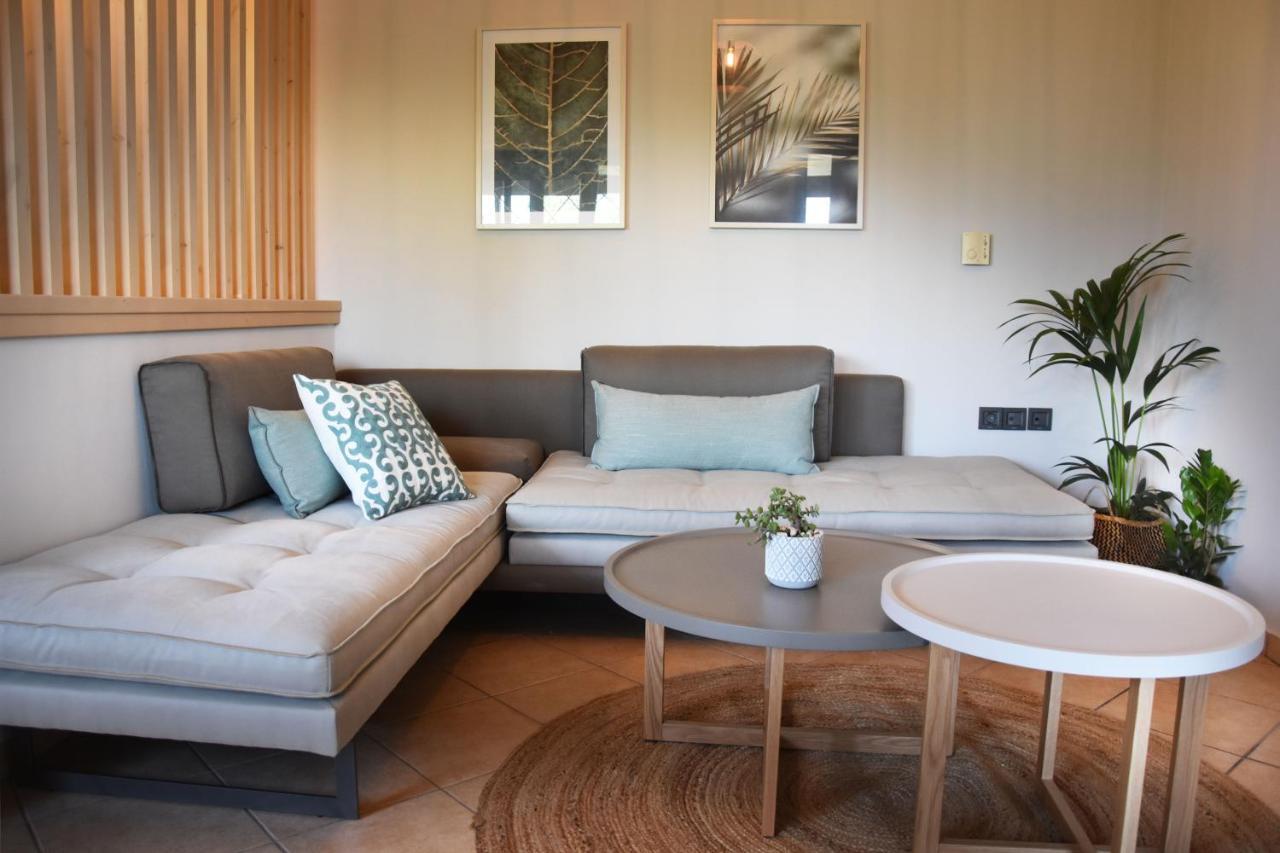 Olivella Villas By Vatos Keri Bagian luar foto